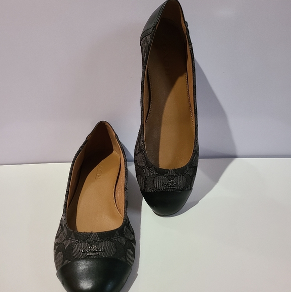 Coach flat - Picture 7 of 7